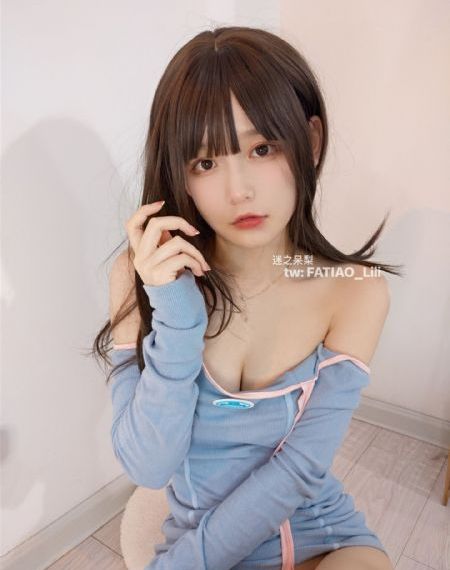 握着巨大的慢慢坐下来_DVD电视剧在线观看